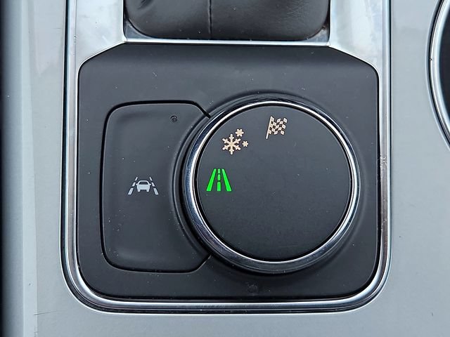 Used 2025 Chevrolet Blazer LT FWD image 21