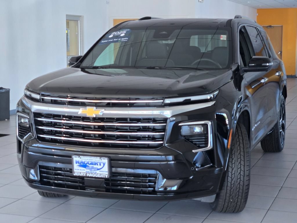 Certified 2025 Chevrolet Traverse High Country w/ LPO, Floor Liner Package AWD/4WD image 4