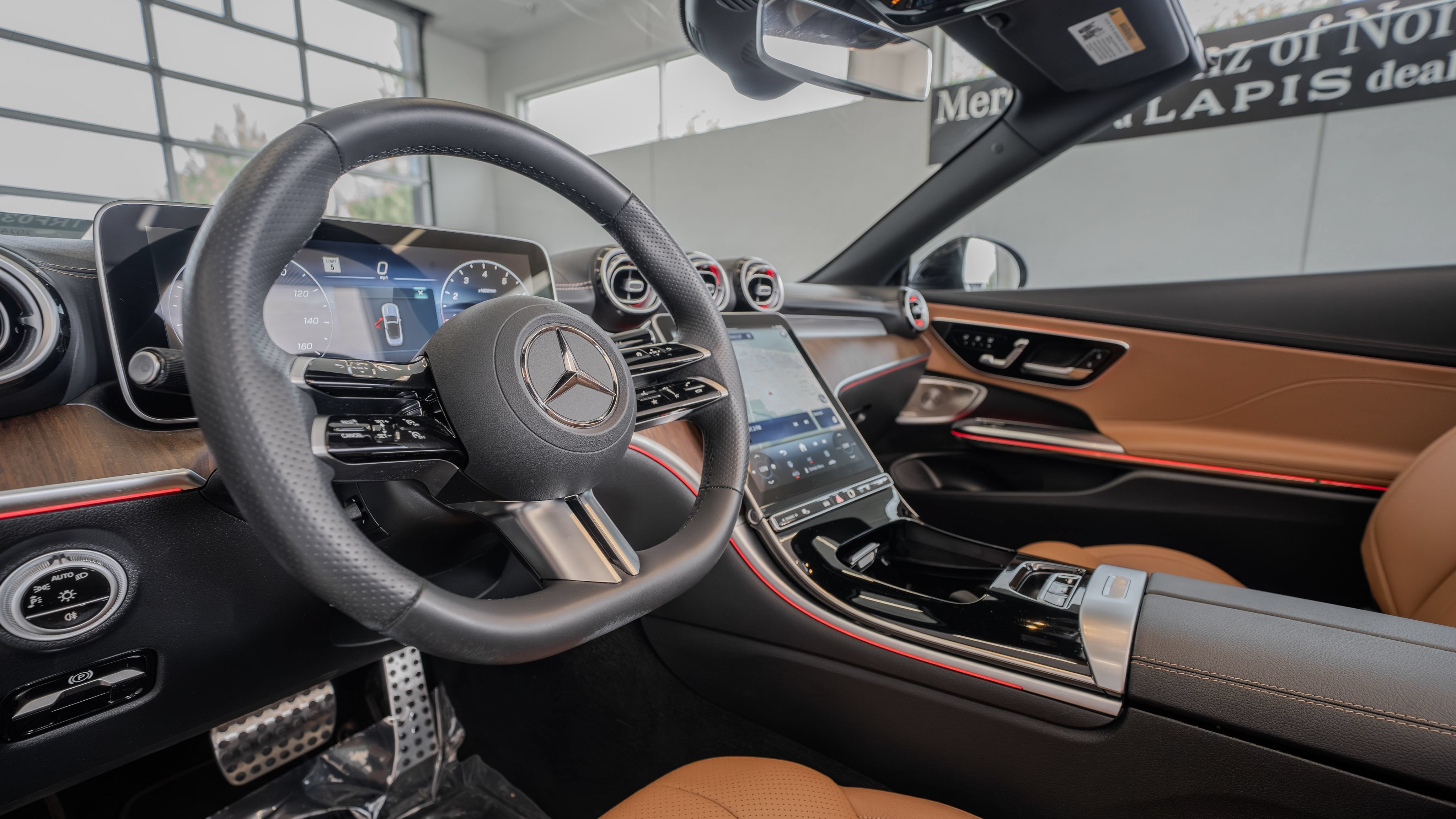 Used 2024 Mercedes-Benz CLE 300 4MATIC Cabriolet image 7