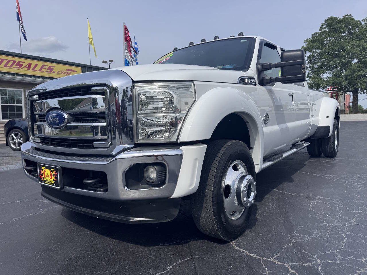 Used 2014 Ford F450 Lariat w/ Lariat Ultimate Package AWD/4WD image 3