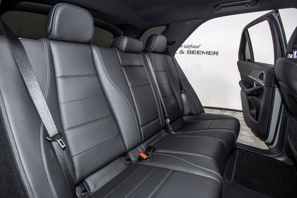 Used 2025 Mercedes-Benz GLE 450e 4MATIC w/ AMG Line Exterior image 48