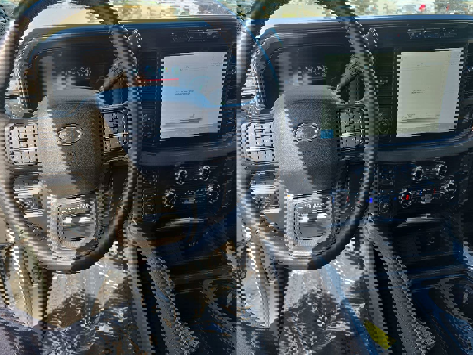 Used 2024 Ford F350 Platinum w/ FX4 Off-Road Package image 18