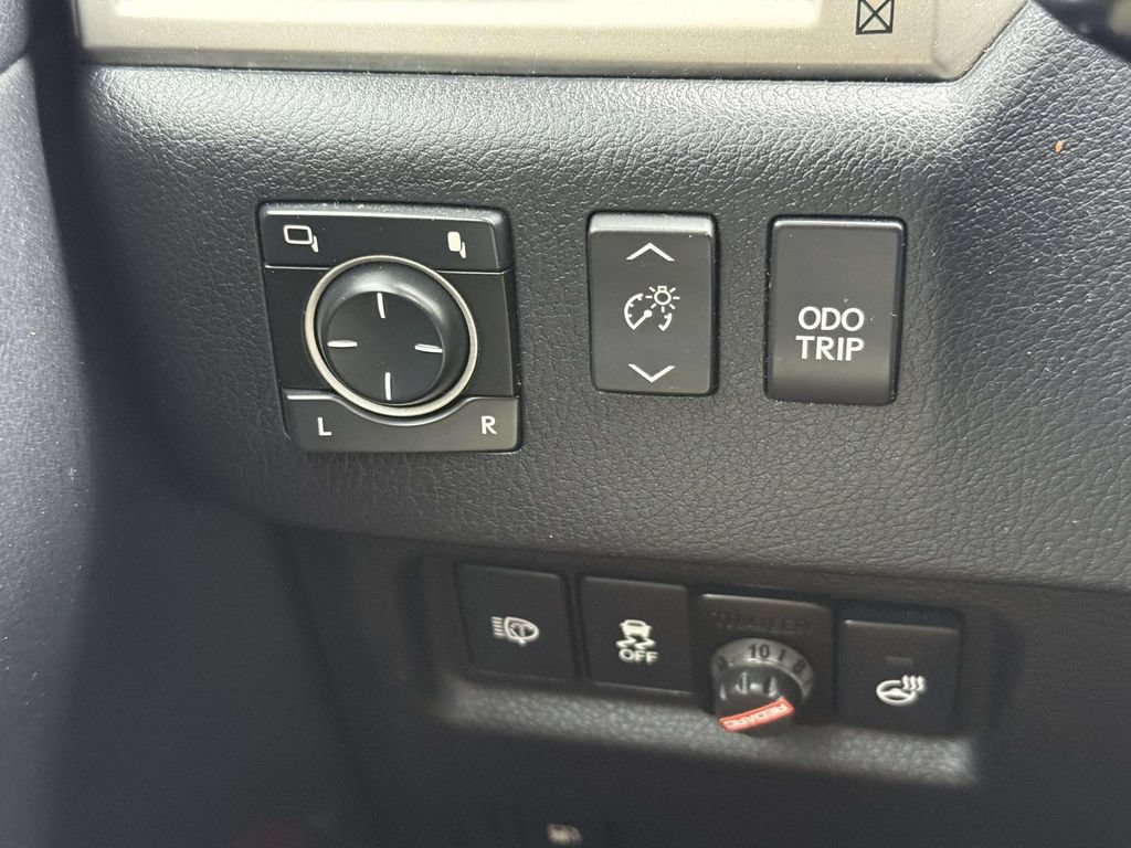Used 2011 Lexus GX 460 Premium AWD/4WD image 27