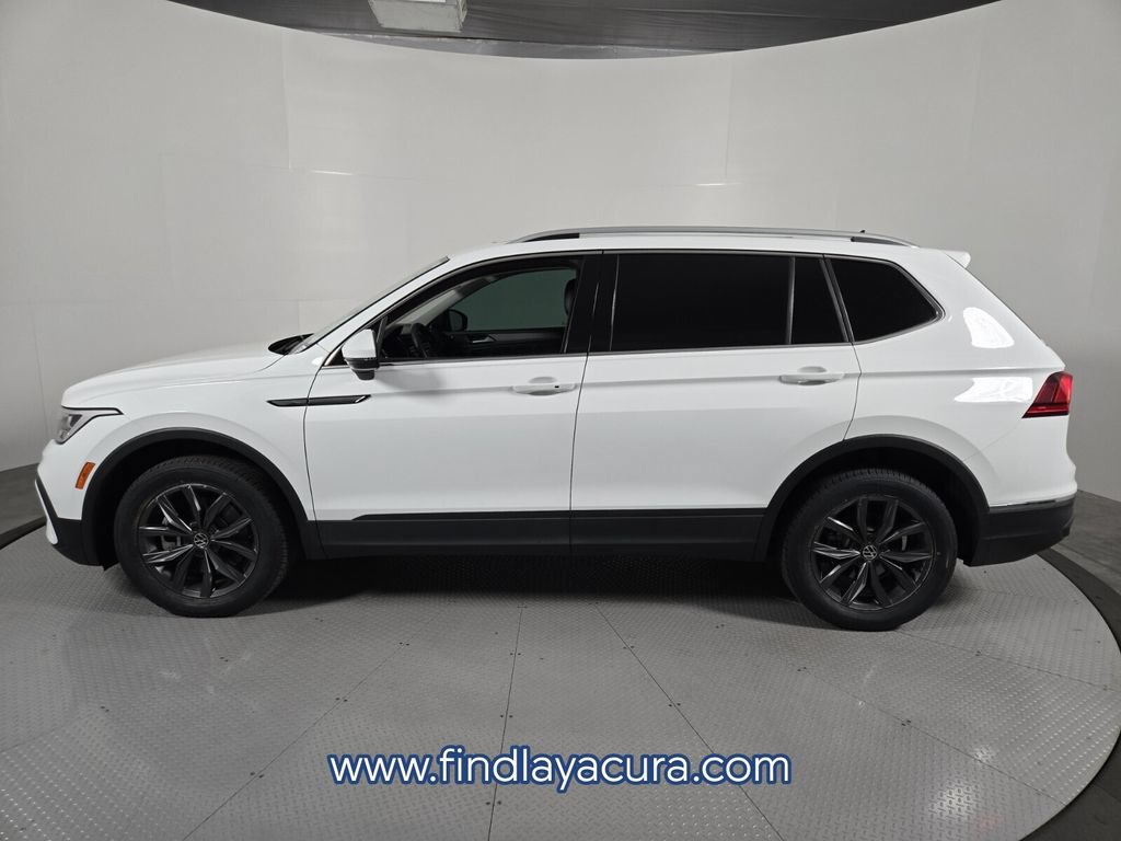 Used 2022 Volkswagen Tiguan SE AWD/4WD image 3
