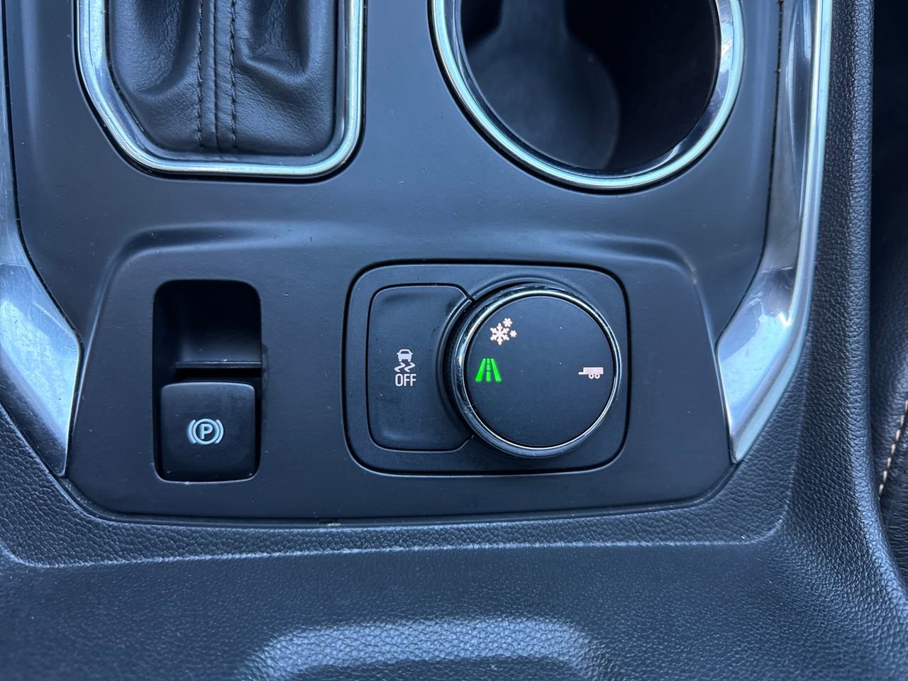 Used 2020 Chevrolet Traverse LT w/ LT Premium Package image 23