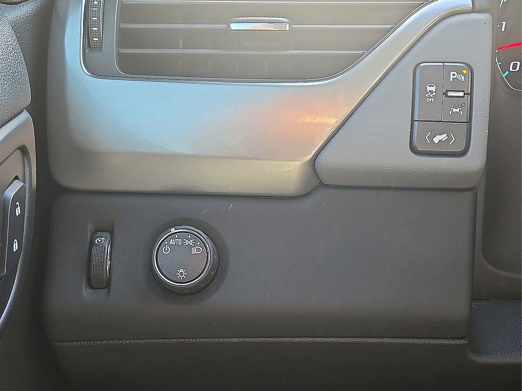 Used 2018 Chevrolet Tahoe LT image 27