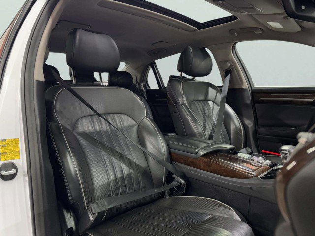Used 2019 Genesis G90 5.0 Ultimate image 58