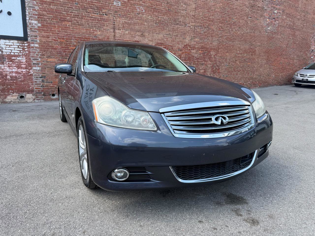 Used 2008 INFINITI M35 x w/ Technology Pkg image 2