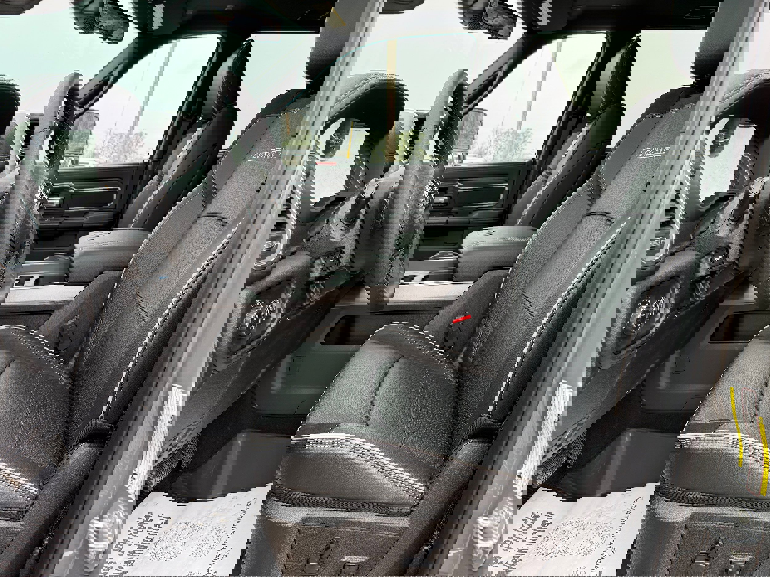 New 2026 RAM 2500 Laramie AWD/4WD image 8