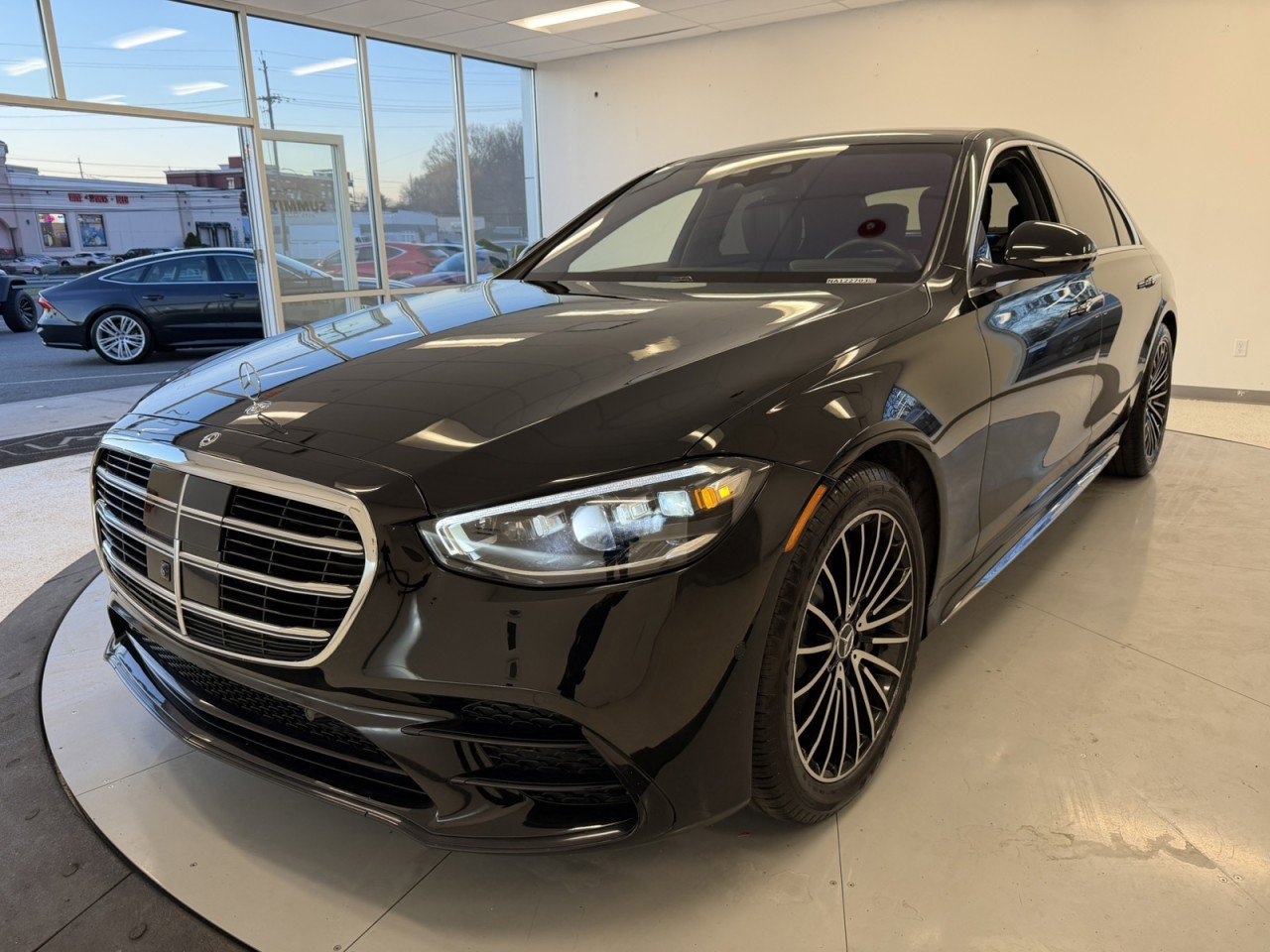 Used 2022 Mercedes-Benz S 580 4MATIC Sedan image 69