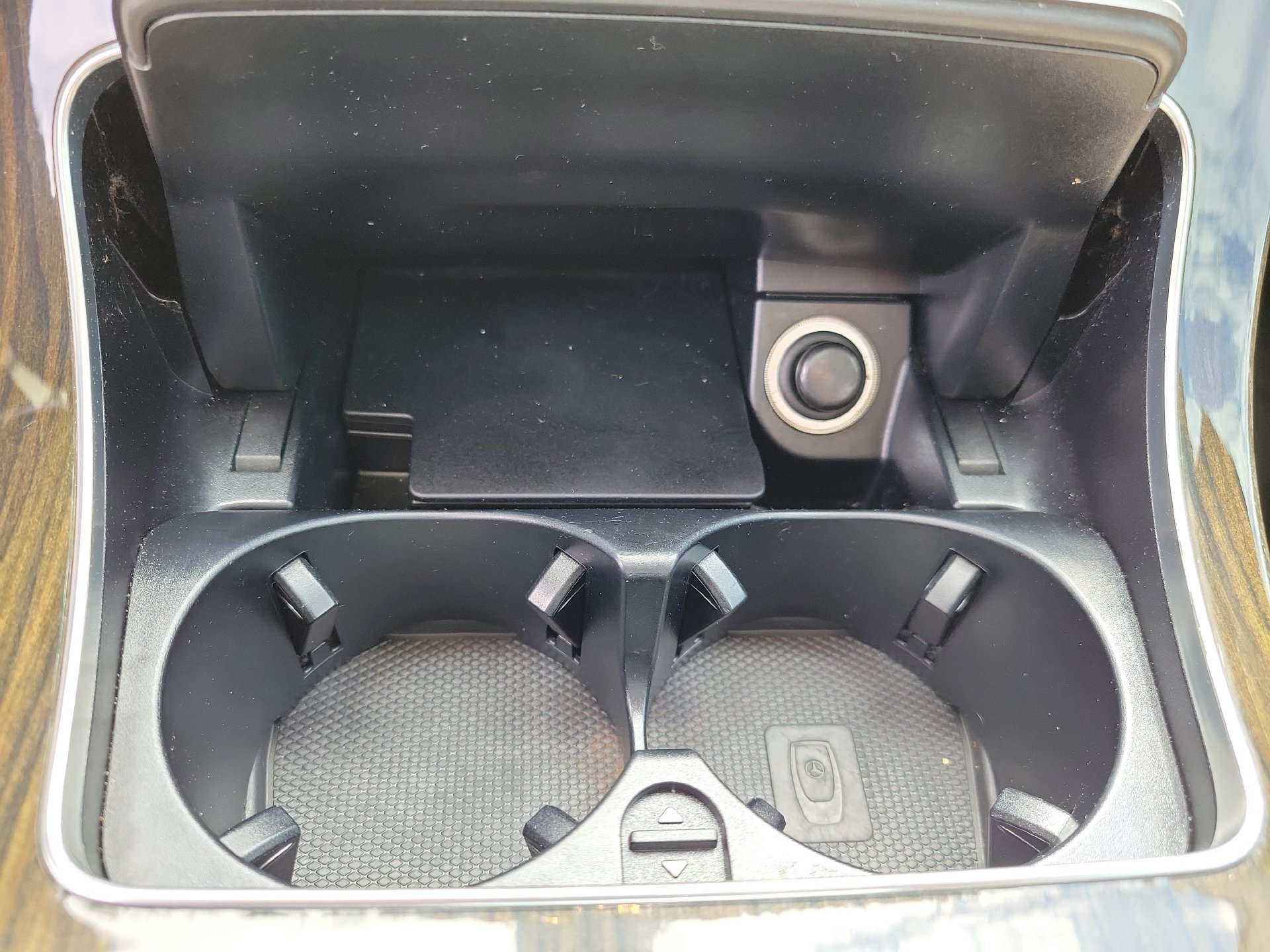 Used 2021 Mercedes-Benz GLC 300 w/ Premium Package image 39
