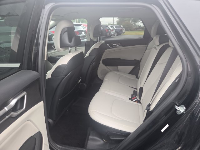 Used 2024 Kia Sportage EX FWD image 19