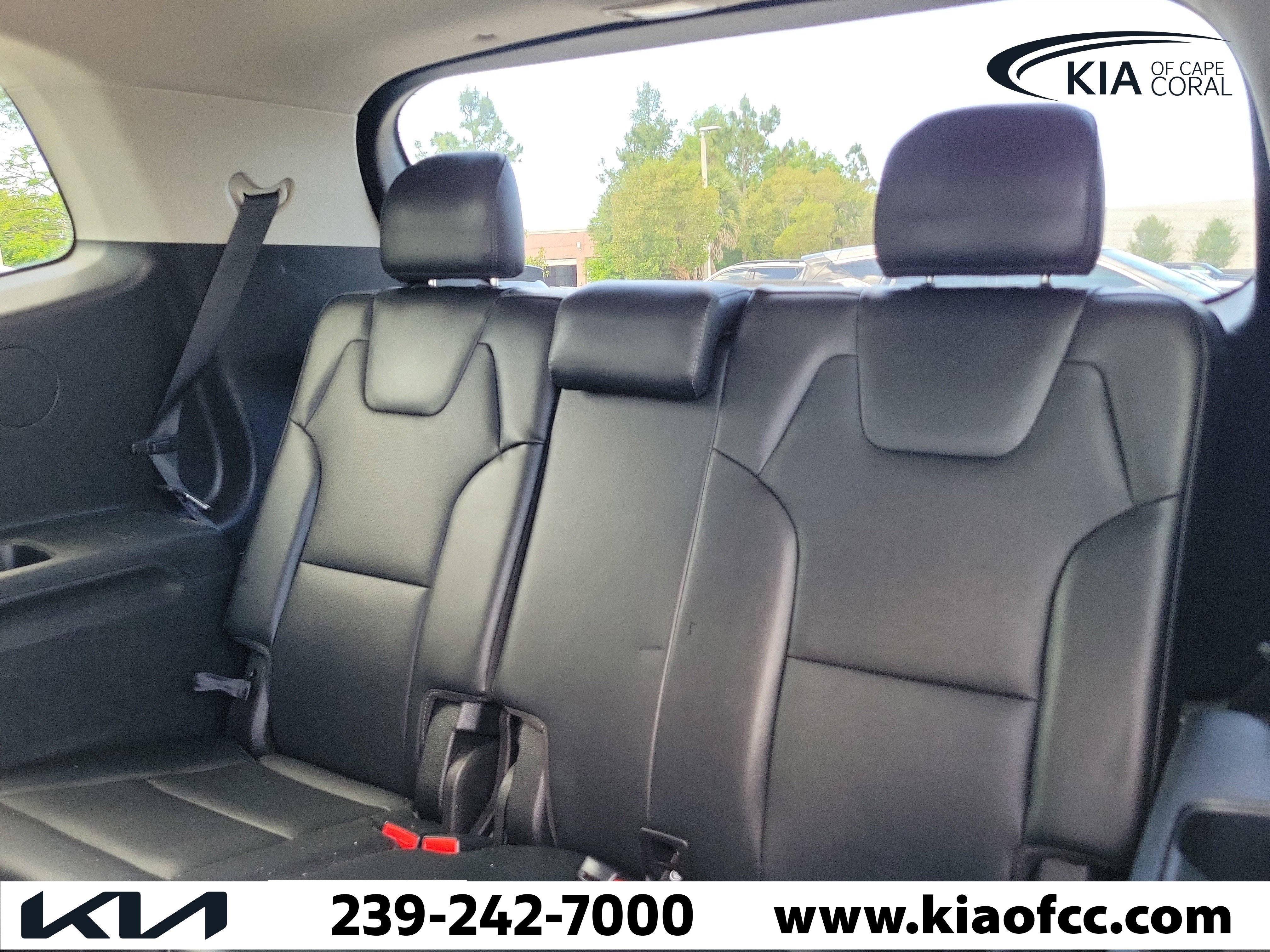 Used 2020 Kia Telluride S w/ S 8 Passenger Seating Package AWD/4WD image 14