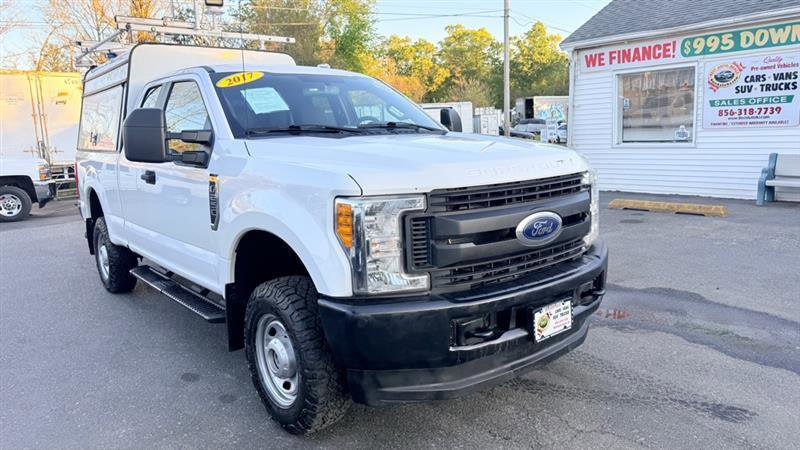 Used 2017 Ford F250 XL AWD/4WD image 4