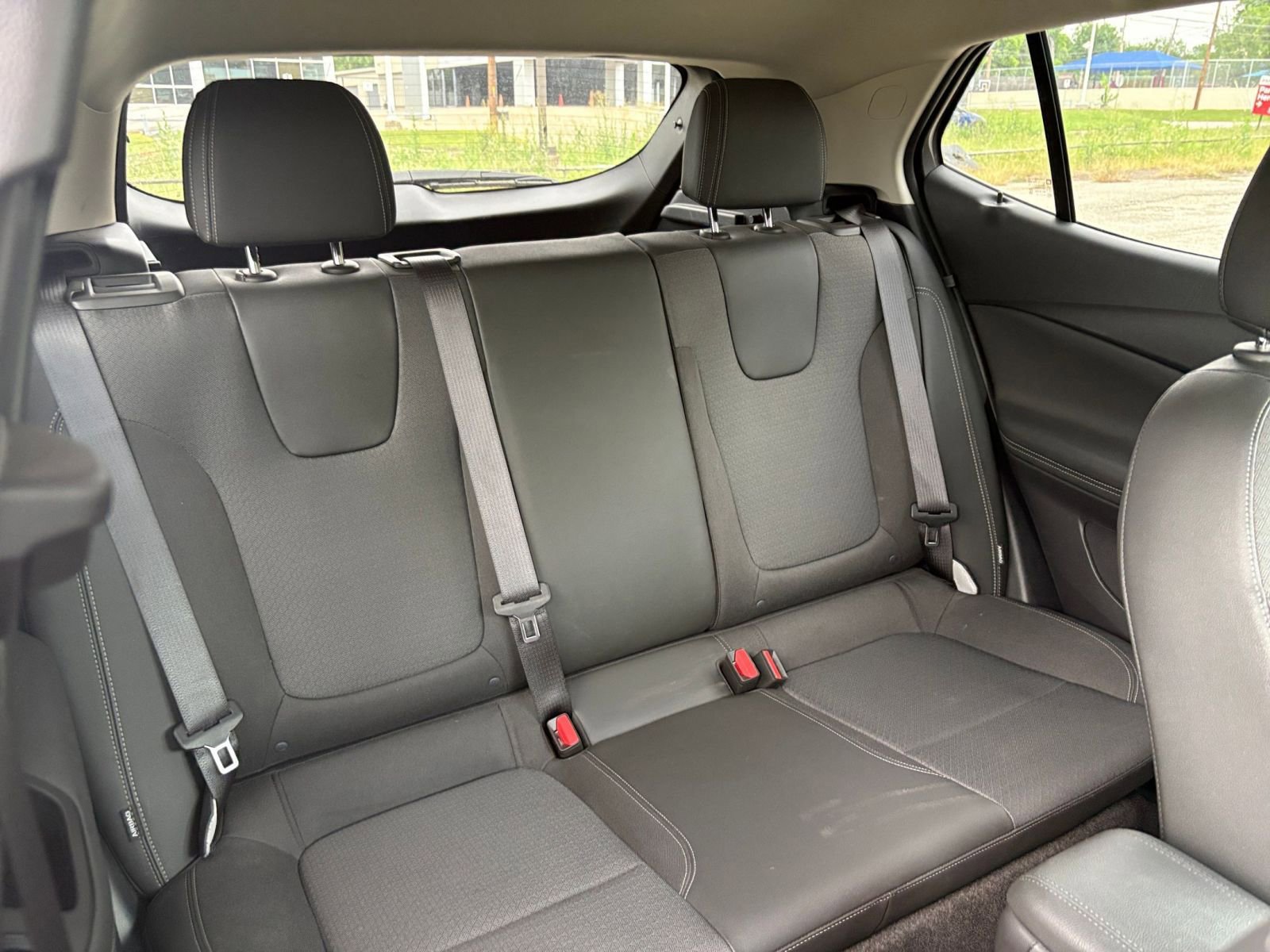 Used 2025 Buick Encore GX Preferred FWD image 39