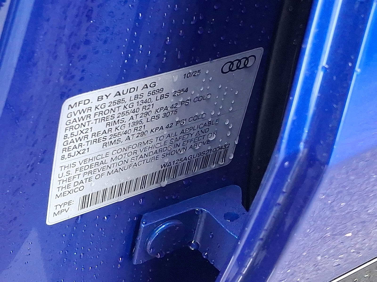 New 2025 Audi SQ5 Premium Plus image 18