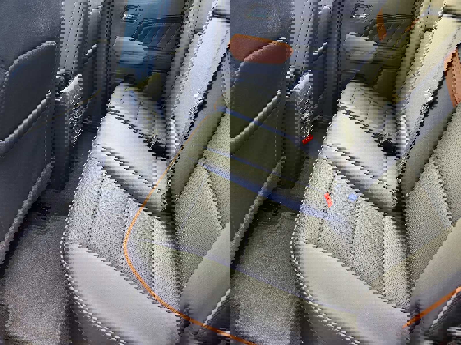 New 2026 GMC Canyon AT4 w/ Technology Plus Package image 11