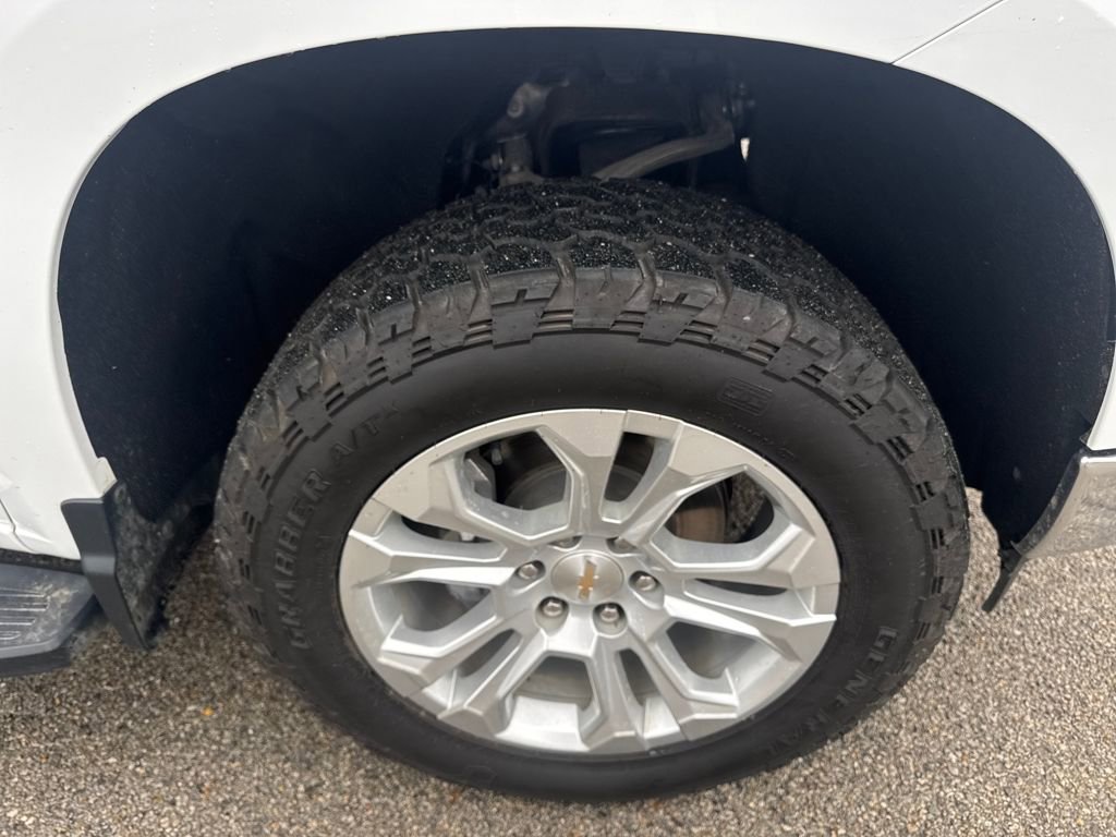 Used 2023 Chevrolet Silverado 1500 LTZ image 11