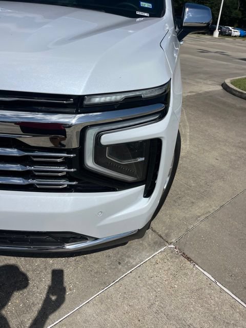 Used 2026 Chevrolet Suburban Premier w/ Sun And Tow Package RWD image 12