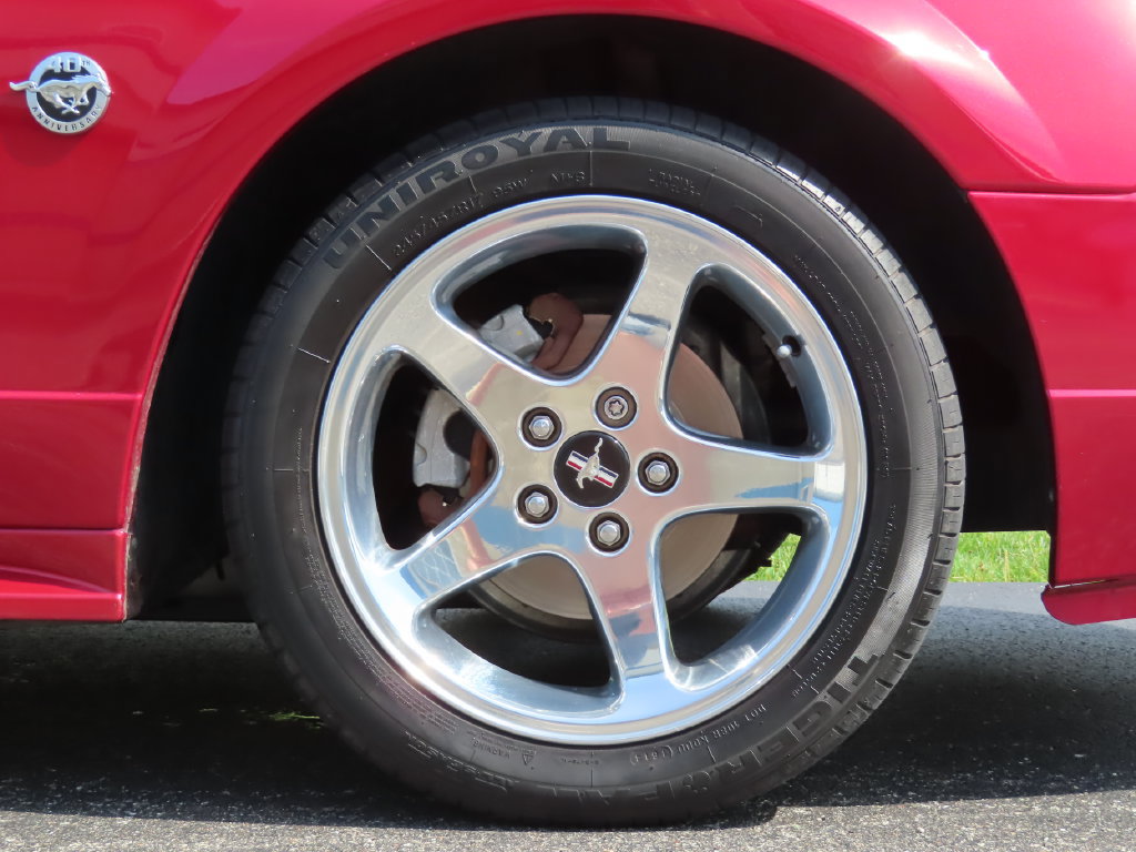 Used 2004 Ford Mustang GT RWD image 13