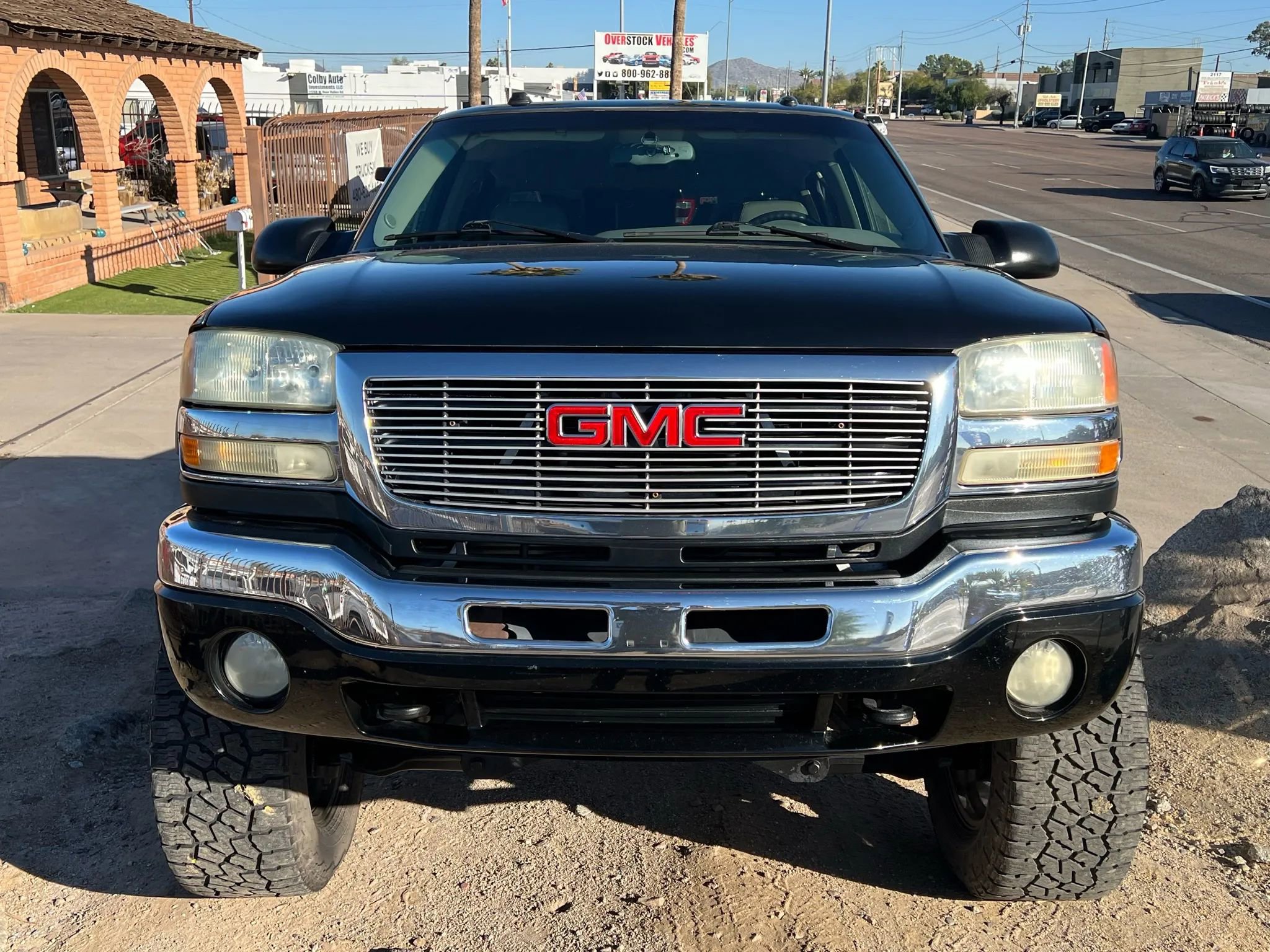 Used 2004 GMC Sierra 2500 SLT w/ Heavy-Duty Power Package AWD/4WD image 4
