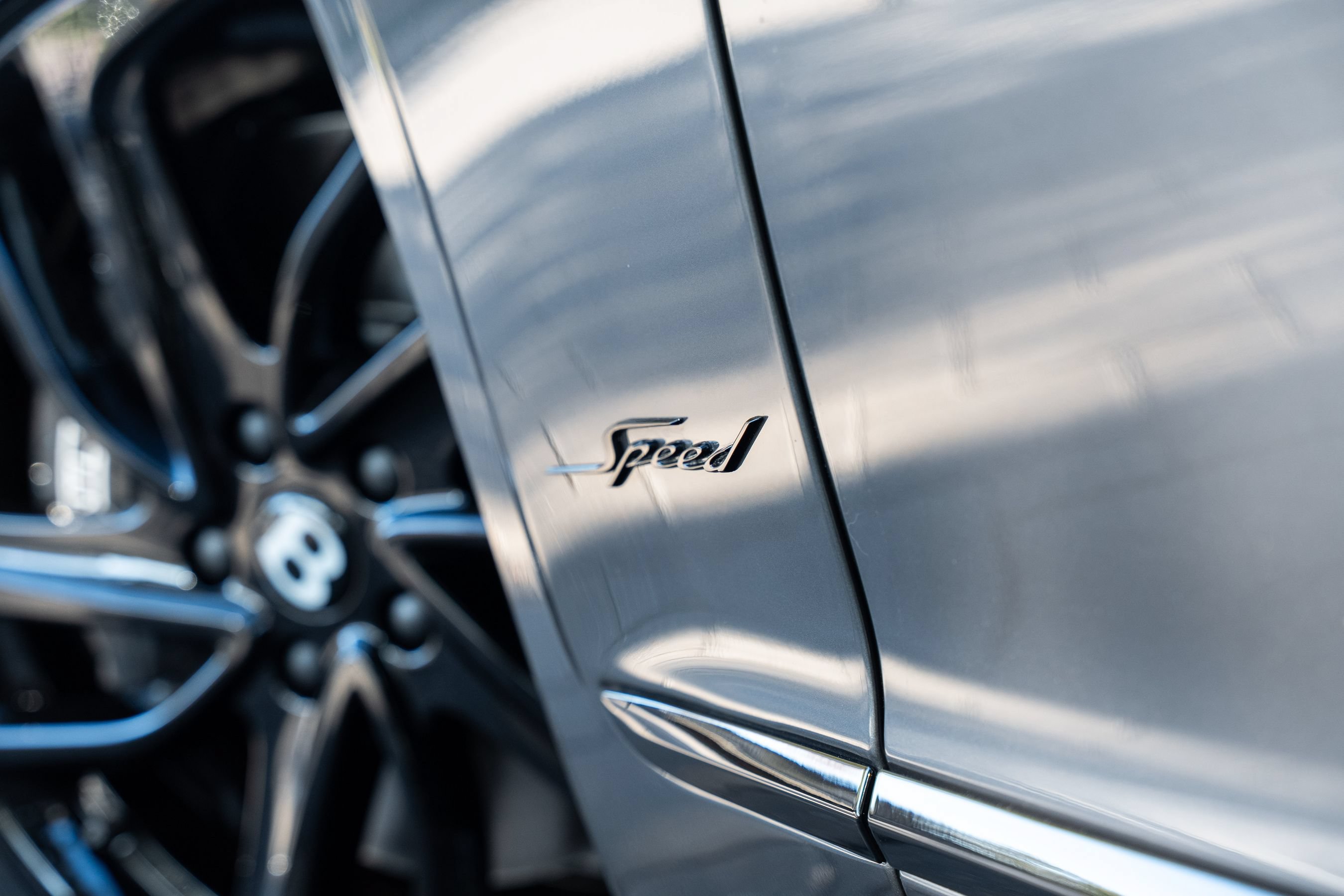 Certified 2025 Bentley Flying Spur Plug-In Hybrid AWD/4WD image 11