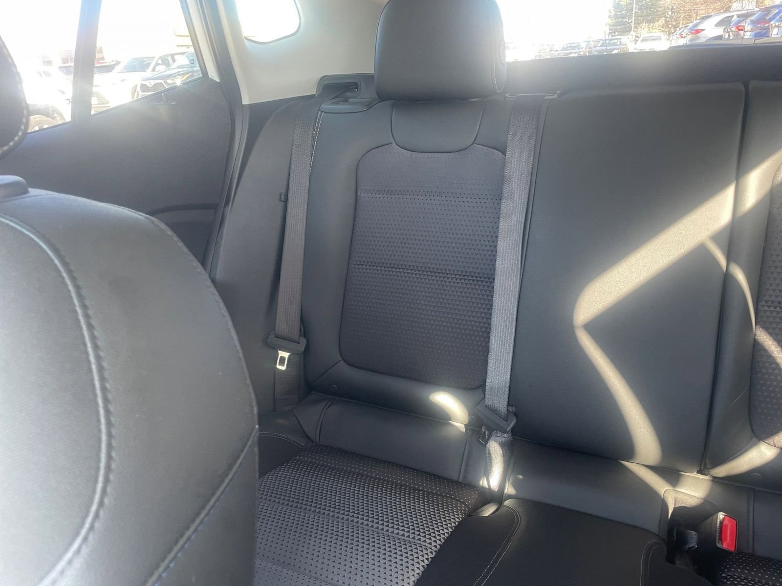 Used 2025 Chevrolet Trax LT image 39