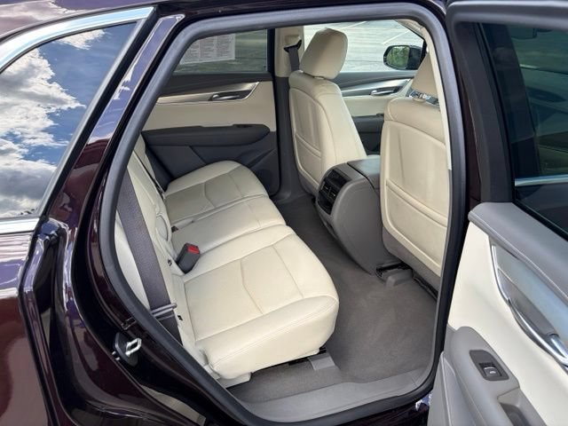 Used 2020 Cadillac XT5 Premium Luxury w/ LPO, Floor Liner Package AWD/4WD image 13