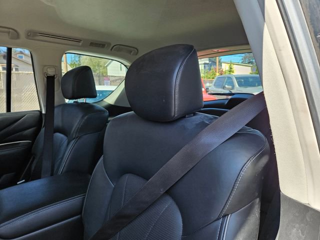 Used 2017 INFINITI QX80 4WD w/ Deluxe Technology Package image 8