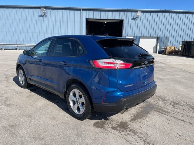 Certified 2020 Ford Edge SE image 4