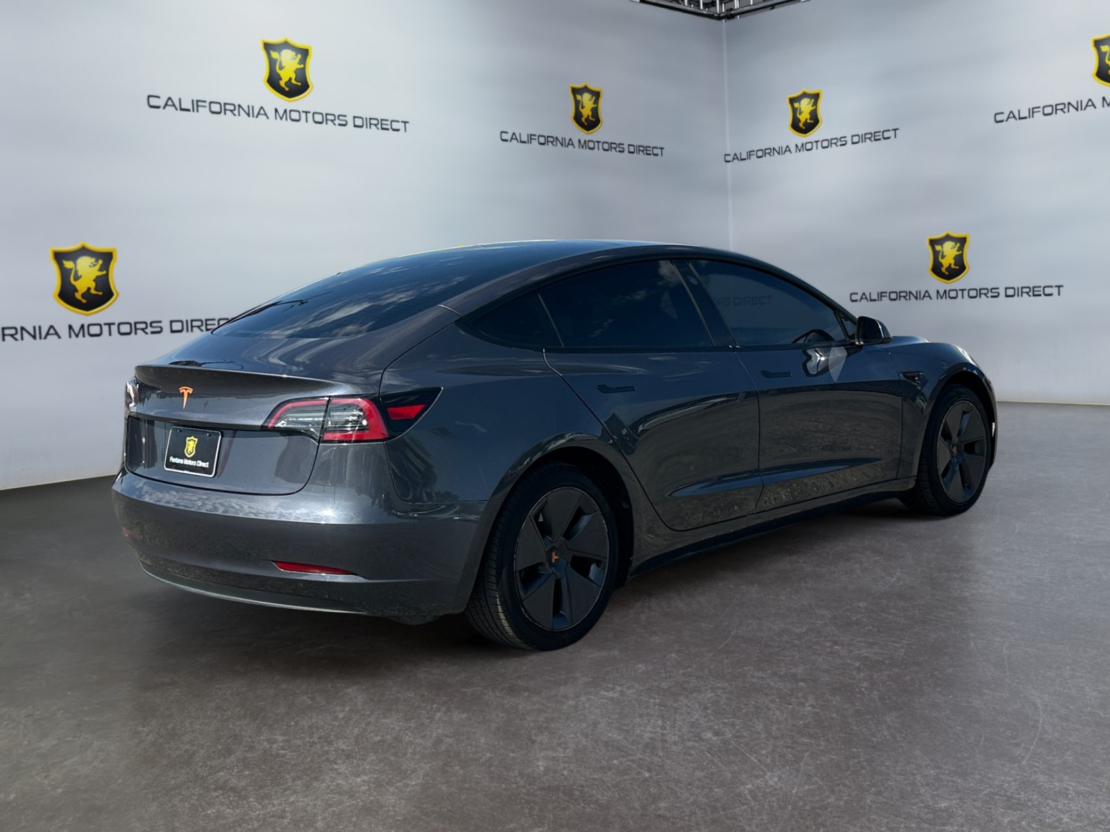 Used 2023 Tesla Model 3 Standard Range RWD image 5