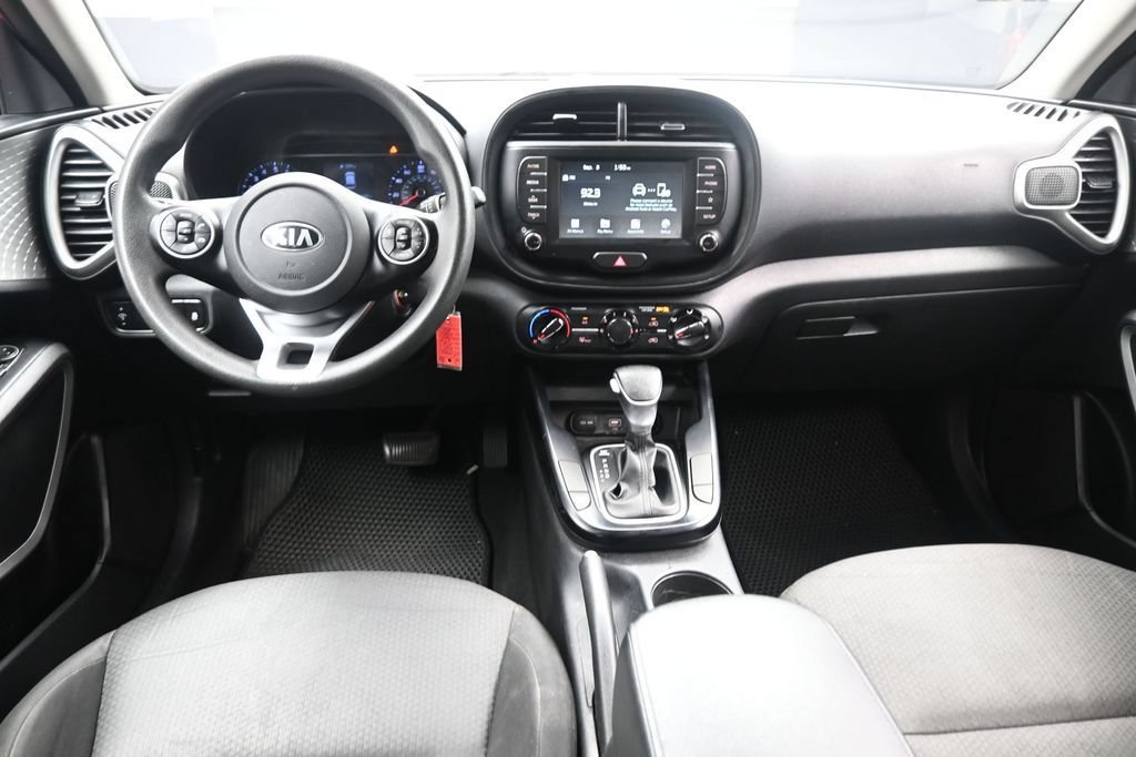 Used 2020 Kia Soul LX FWD image 9