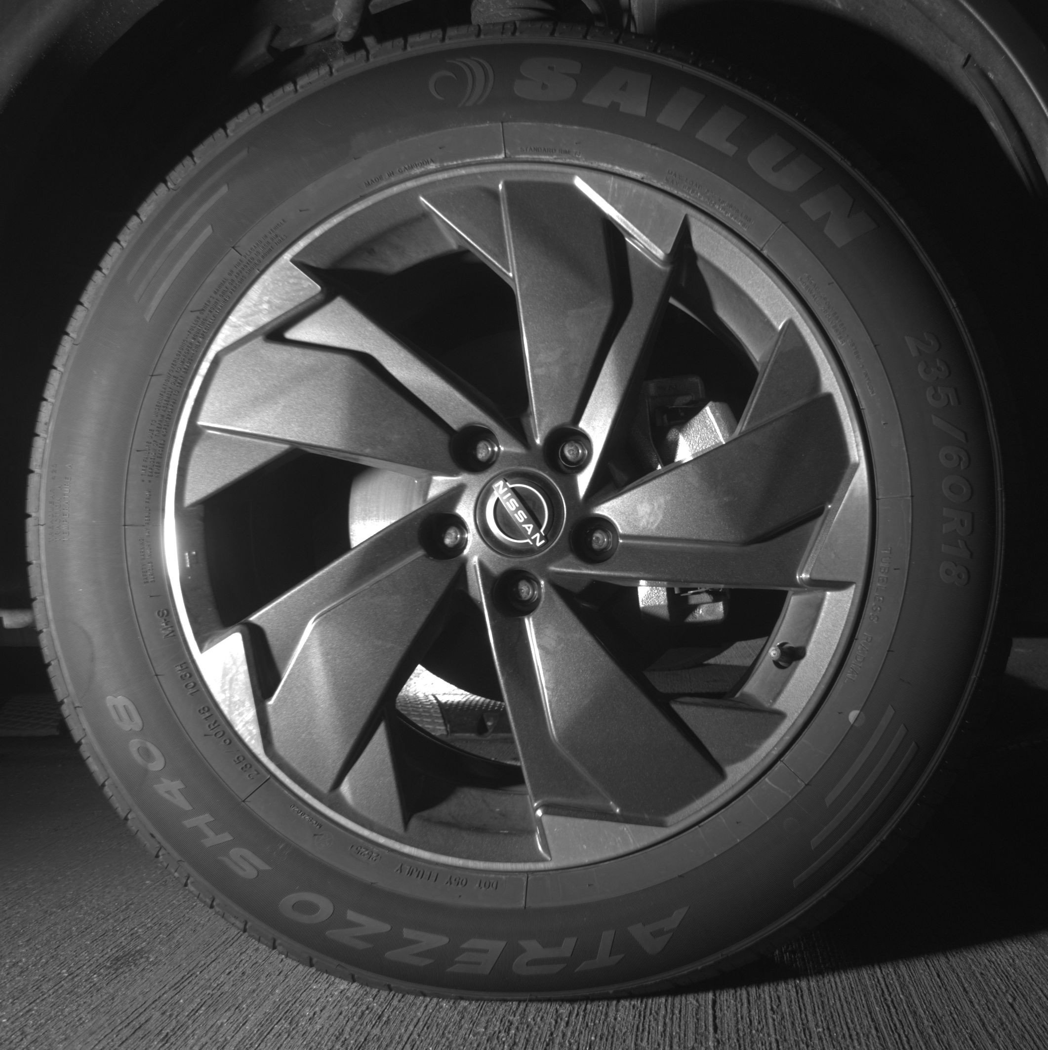 Used 2025 Nissan Rogue SV AWD/4WD image 13