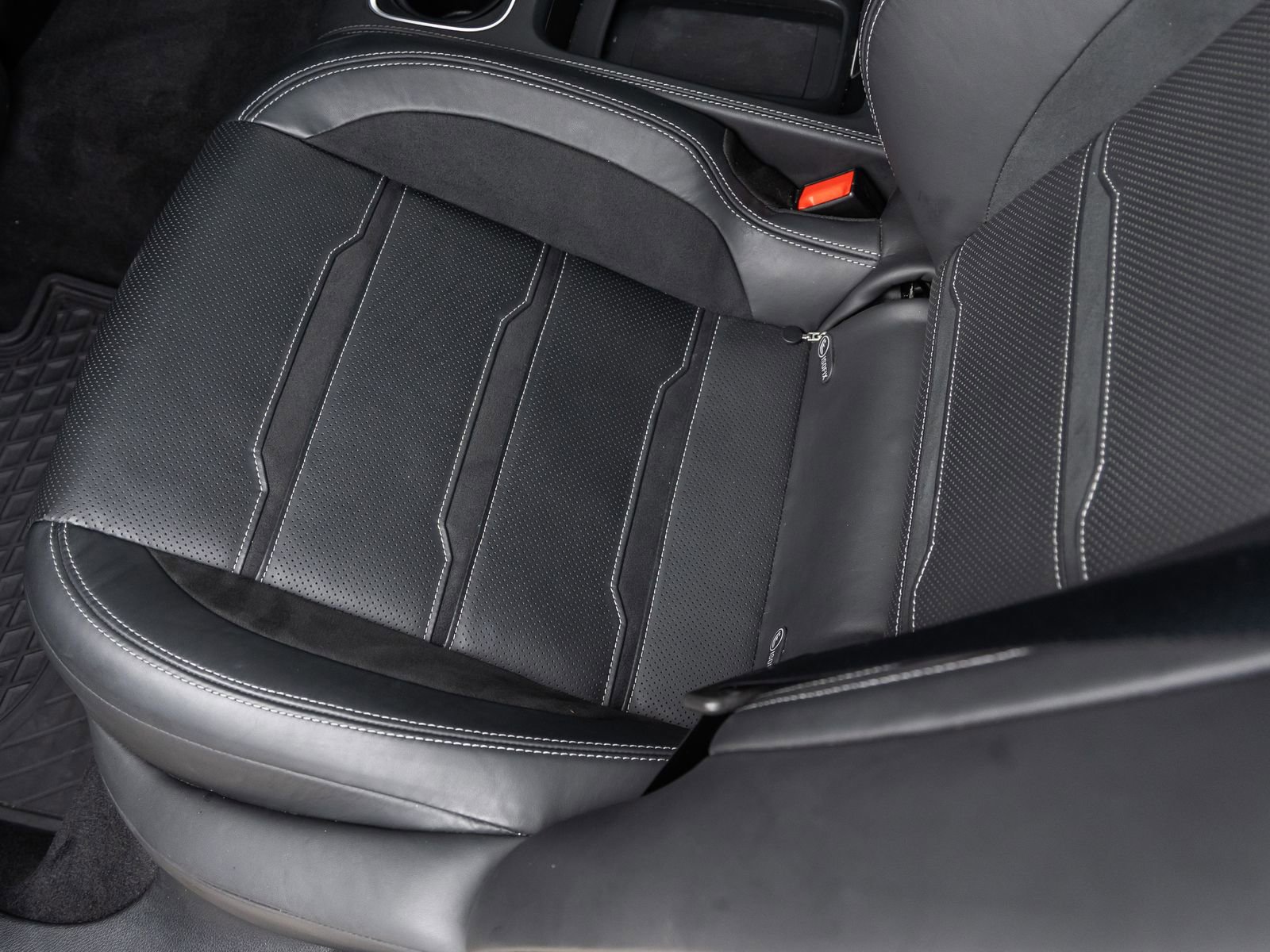 Used 2024 Mercedes-Benz AMG GT 43 image 33