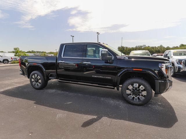 New 2026 GMC Sierra 2500 Denali w/ Denali Reserve Package AWD/4WD image 11