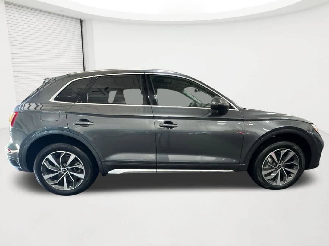 Used 2024 Audi Q5 2.0T Prestige w/ Prestige Package AWD/4WD image 4