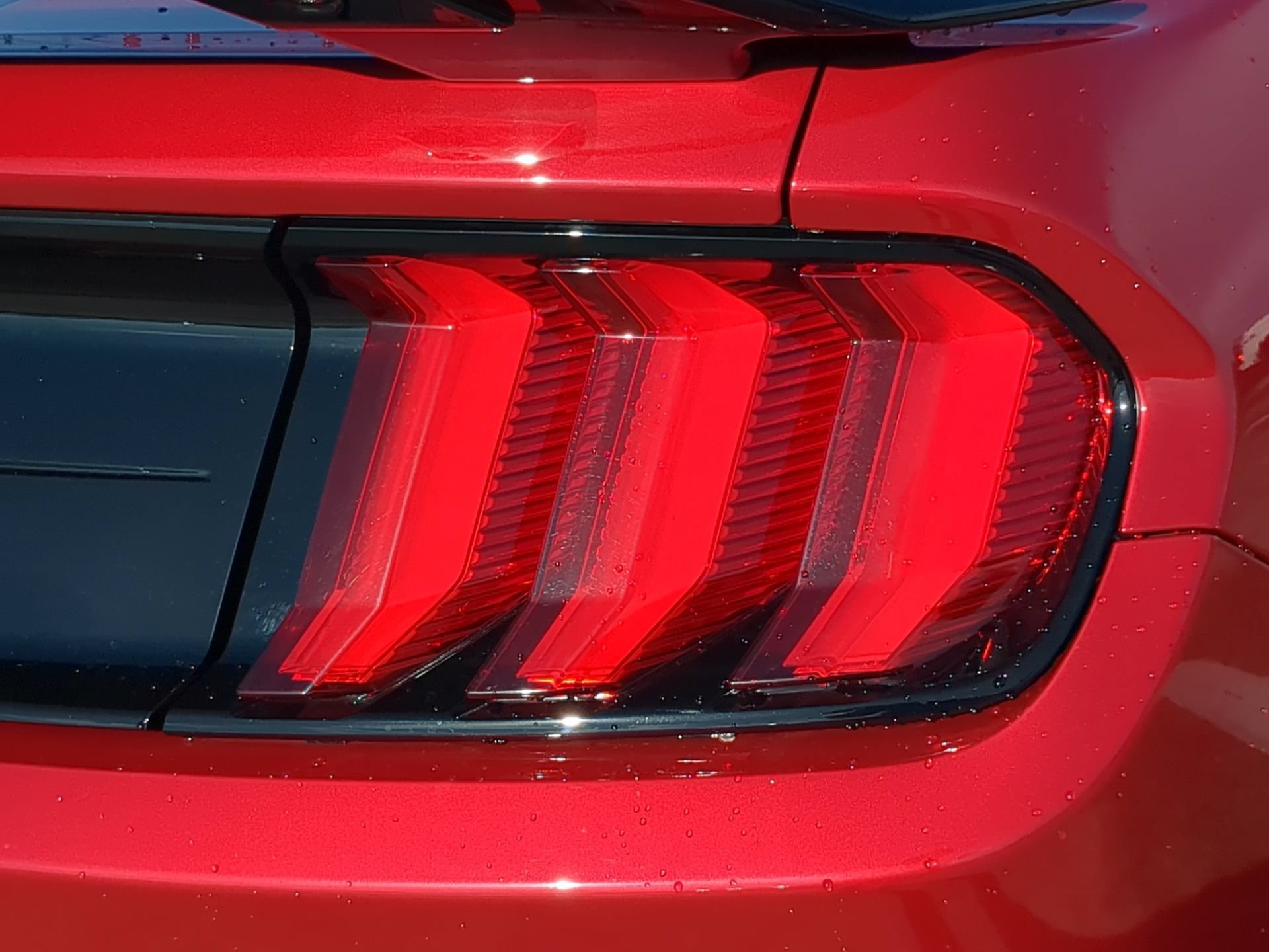 Certified 2020 Ford Mustang Shelby GT500 w/ Technology Package RWD image 45