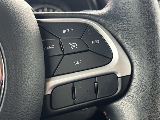 Used 2021 Jeep Renegade Trailhawk image 28