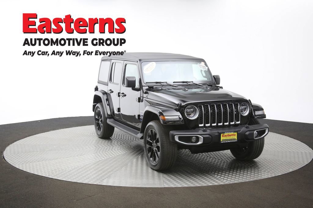 Used 2021 Jeep Wrangler Unlimited Sahara w/ Cold Weather Group AWD/4WD image 51