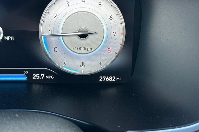 Used 2022 Hyundai Santa Fe Limited FWD image 29