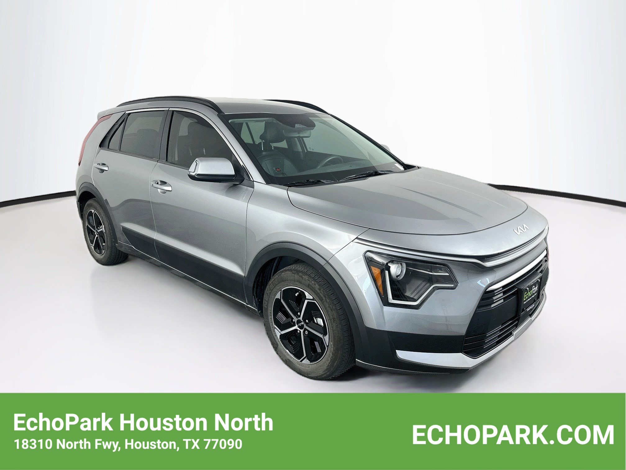 Used 2023 Kia Niro EX FWD image 1