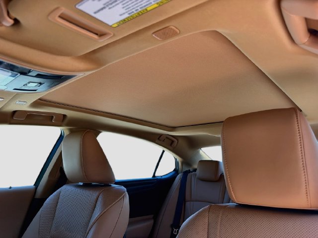 Used 2024 Lexus ES 350 w/ Technology Package FWD image 25