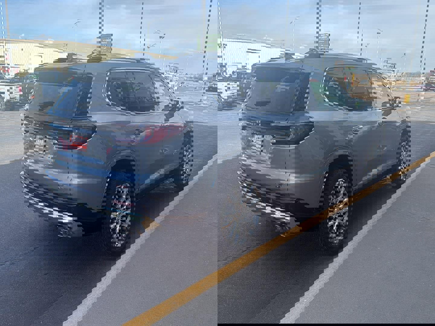 New 2026 GMC Acadia Denali w/ Super Cruise Package image 7