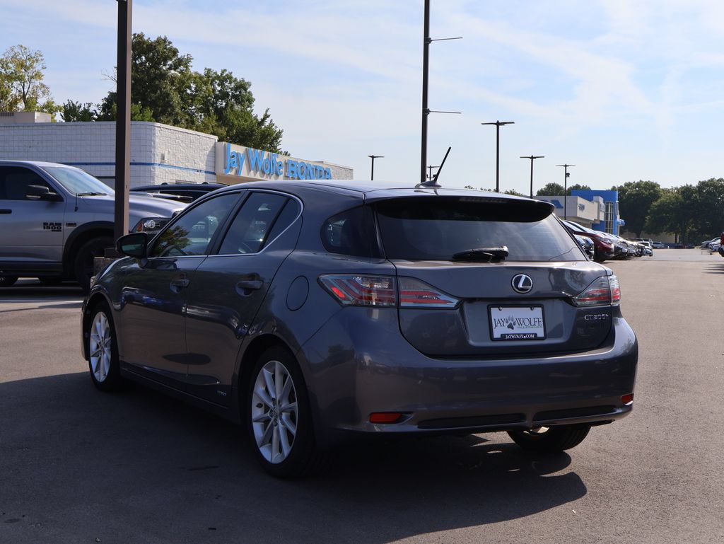 Used 2012 Lexus CT 200h Premium w/ Leather Pkg FWD image 5