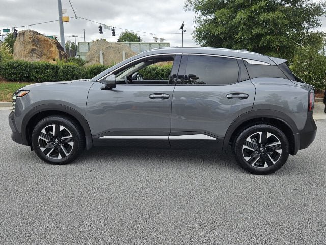 Used 2025 Nissan Kicks SR AWD/4WD image 5