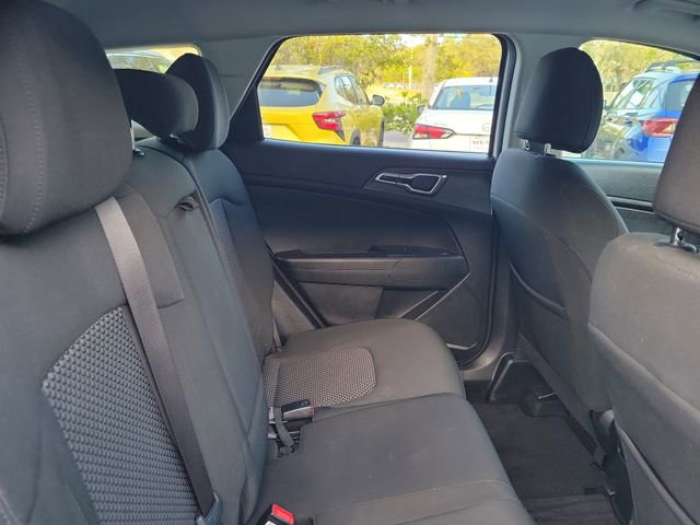 Used 2025 Kia Sportage LX FWD image 31
