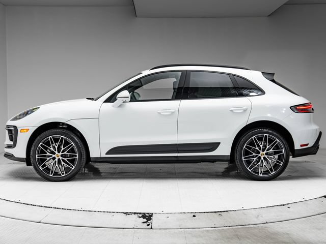 Certified 2026 Porsche Macan AWD/4WD image 2