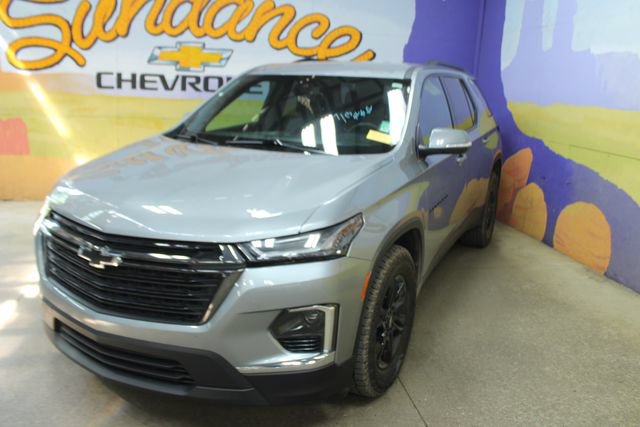 Used 2023 Chevrolet Traverse LT w/ Midnight/Sport Edition AWD/4WD image 7