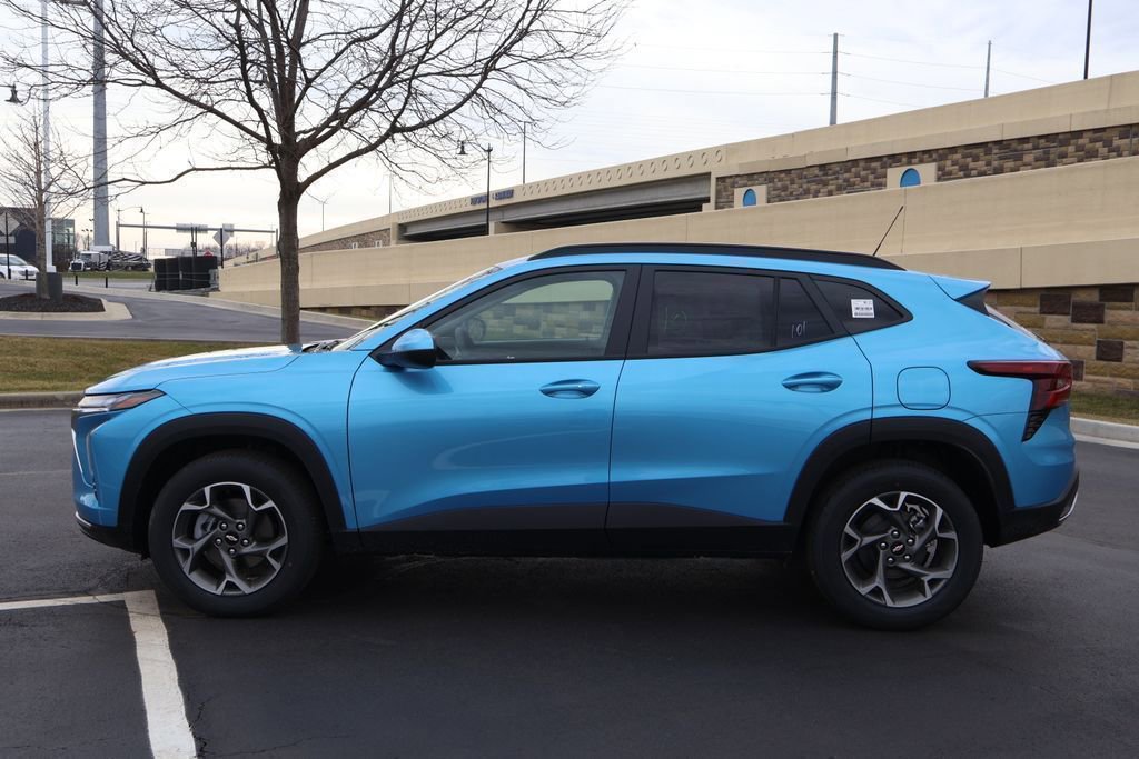 New 2026 Chevrolet Trax LT w/ Driver Confidence Package FWD image 4