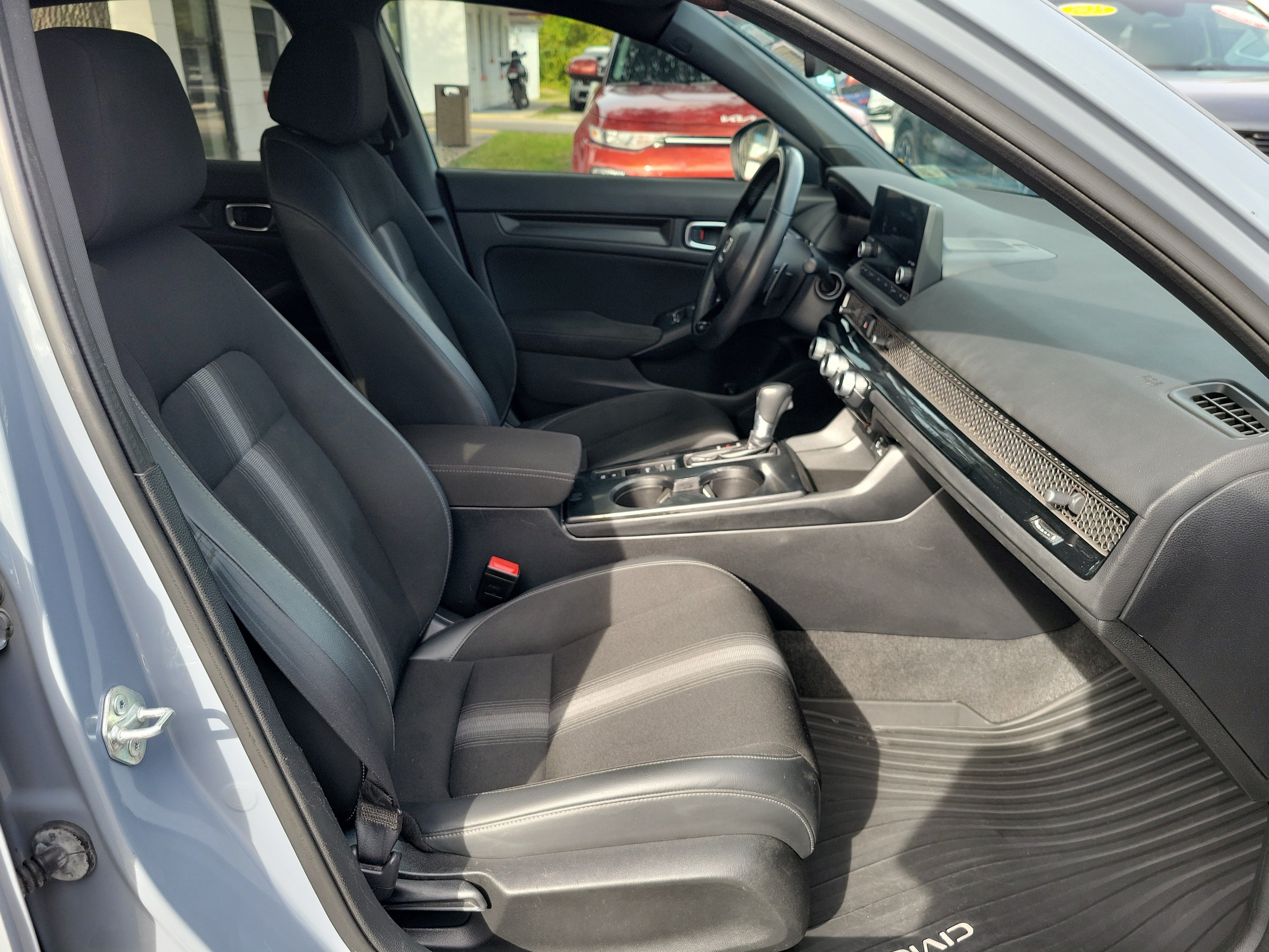 Used 2022 Honda Civic Sport image 7